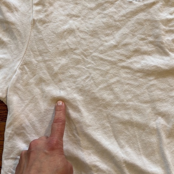 WHITE CLASSIC COTTON TEE - ‘THINK HIPPIE THOUGHTS’ EMBROIDERED- SIZE M - Picture 7 of 7